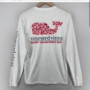 Vineyard Vines Valentines Day White Crewneck Logo Tee